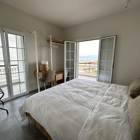Villa Eleni Greece - Wonderful Sea View Studios Nea Roda Esterno foto