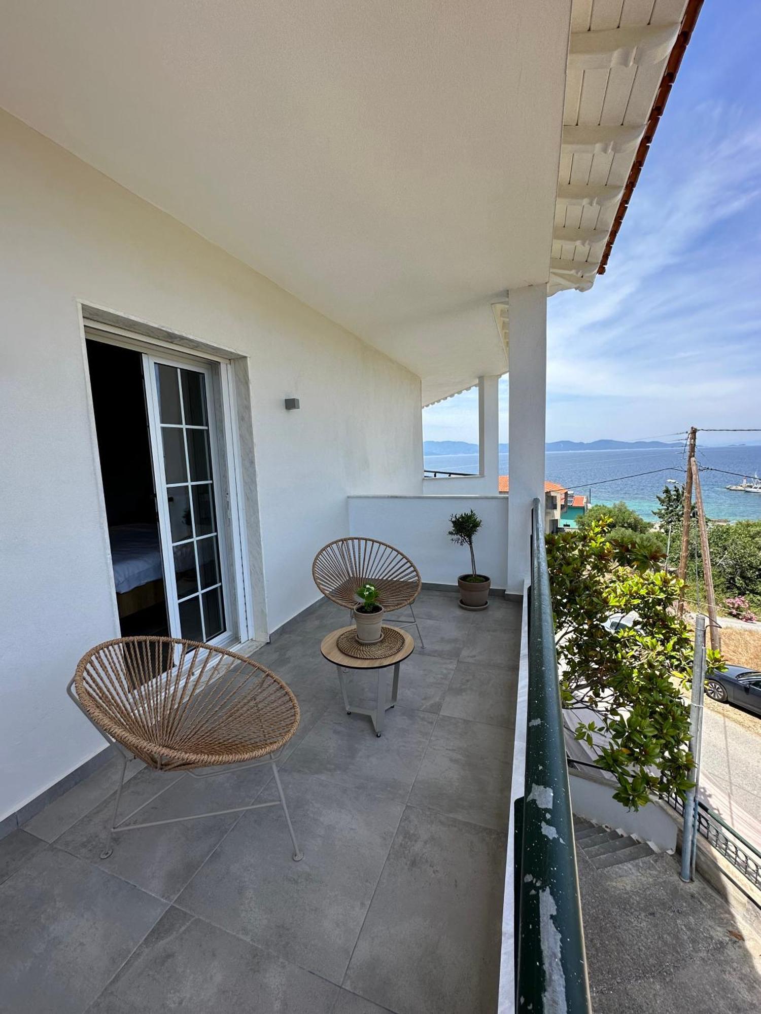 Villa Eleni Greece - Wonderful Sea View Studios Nea Roda Esterno foto