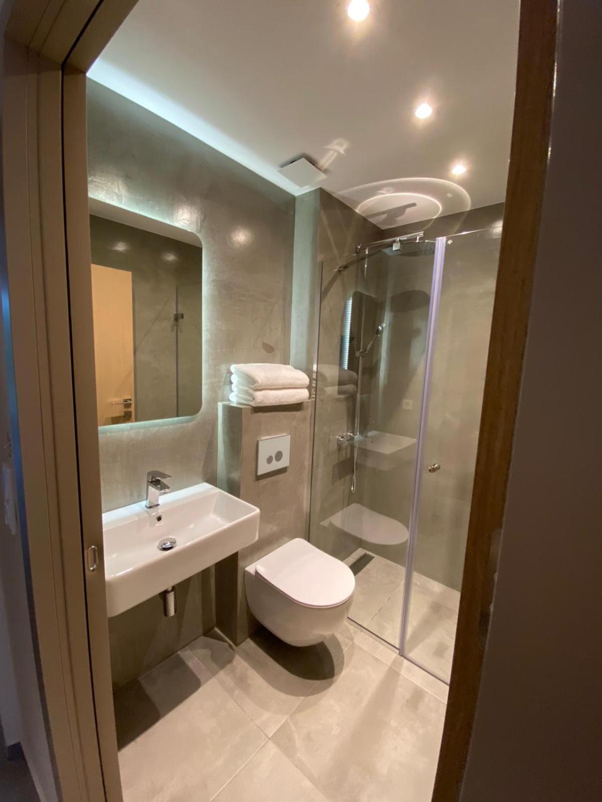 Villa Eleni Greece - Wonderful Sea View Studios Nea Roda Esterno foto